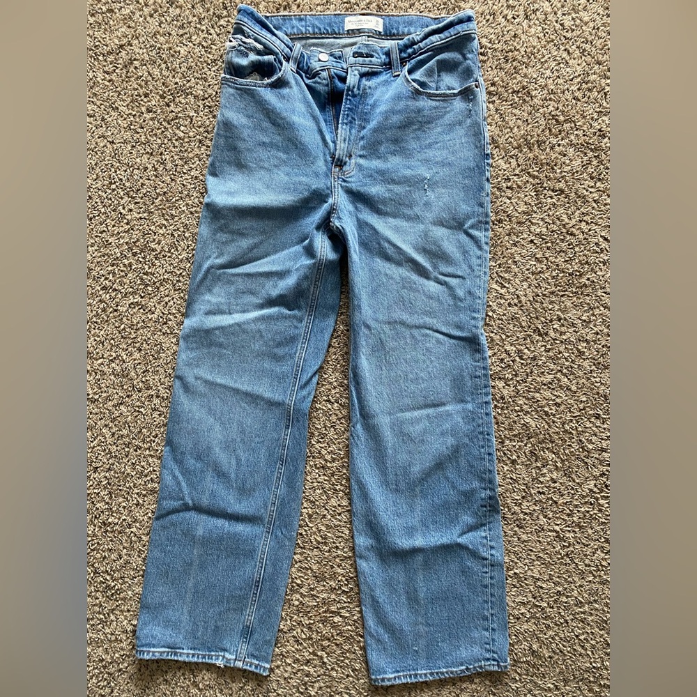 Abercrombie 90’s Relaxed High Rise Jeans Size 10